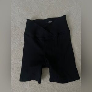 Year of Ours Criss Cross Shorts - M